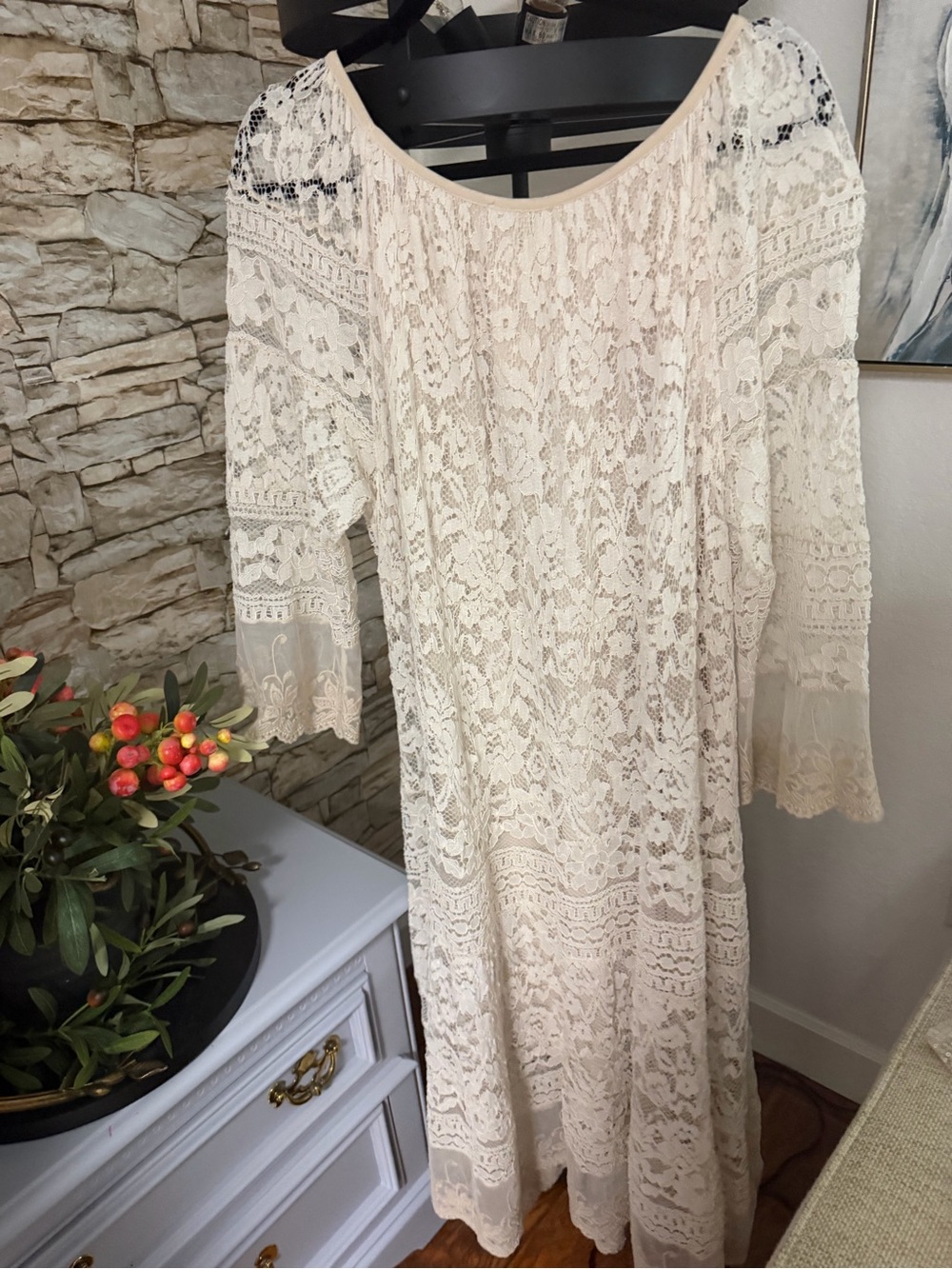 Women's Cream Italian Lace Maxi Dress - Elegant Crochet Style - Picture 4 of 6